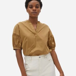 Puff sleeve shirt